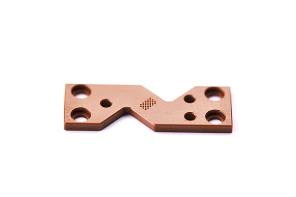 peek-semiconductor-component-03