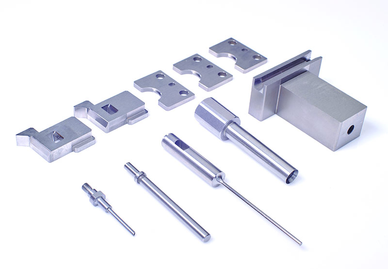tool-steel-mold-component-01